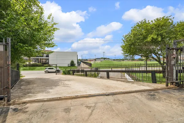 $159,000 | 781 Country Pl Drive, Unit 2045, Houston, TX 77079