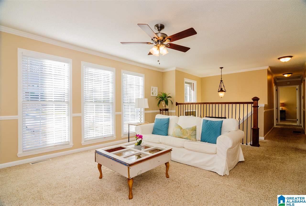 134 Top O Tree Lane Birmingham, AL 35244 - Photo 4 of 32