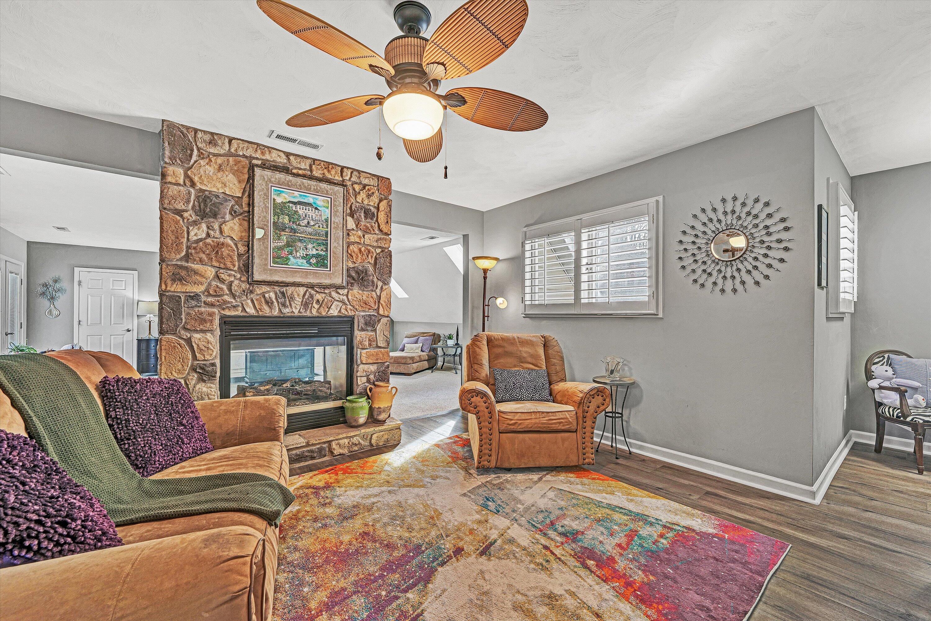 36 York Street Roanoke, VA 24019 - Photo 12 of 90 a living room with furniture and a fireplace