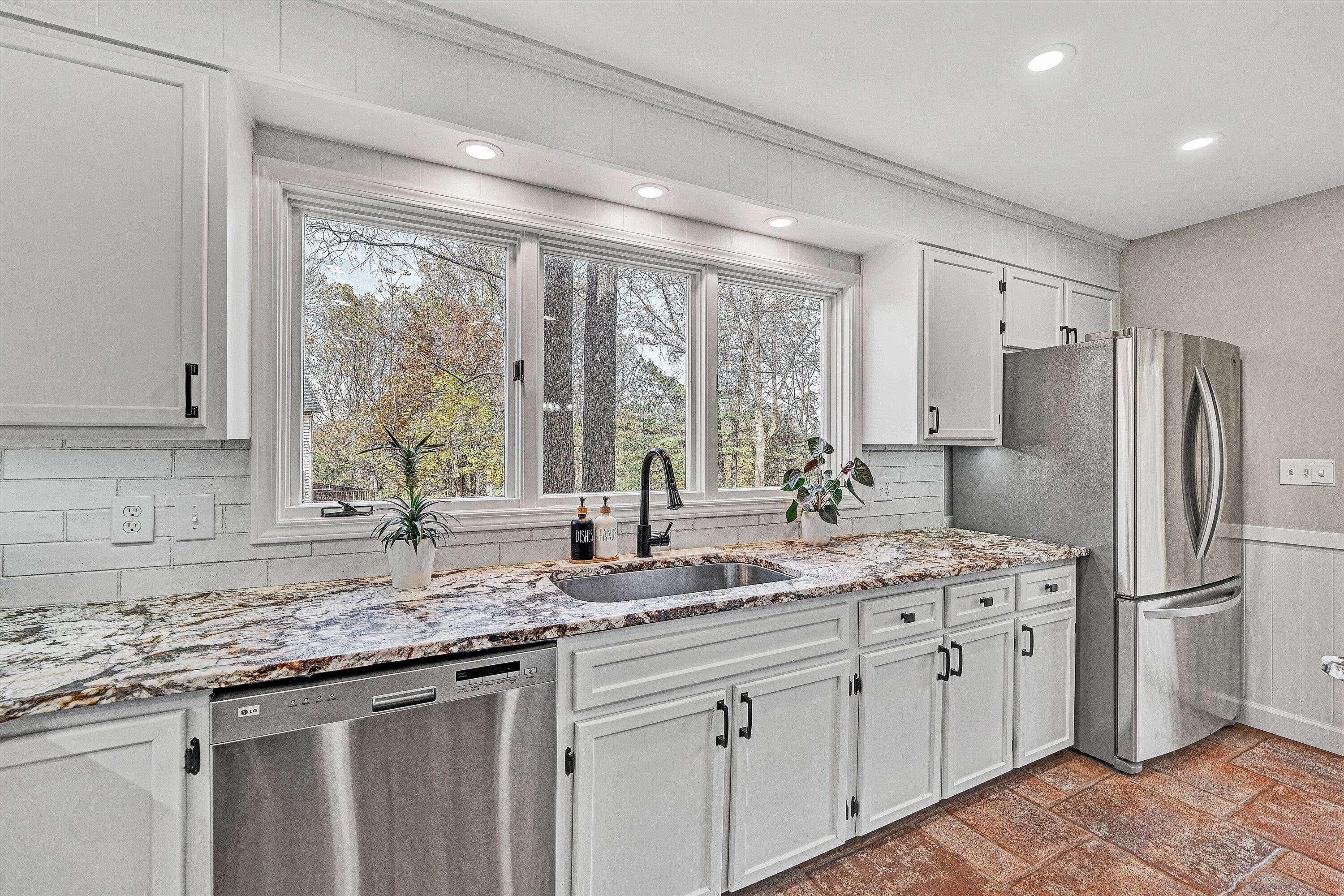 36 York Street Roanoke, VA 24019 - Photo 17 of 90 19-DSC00308