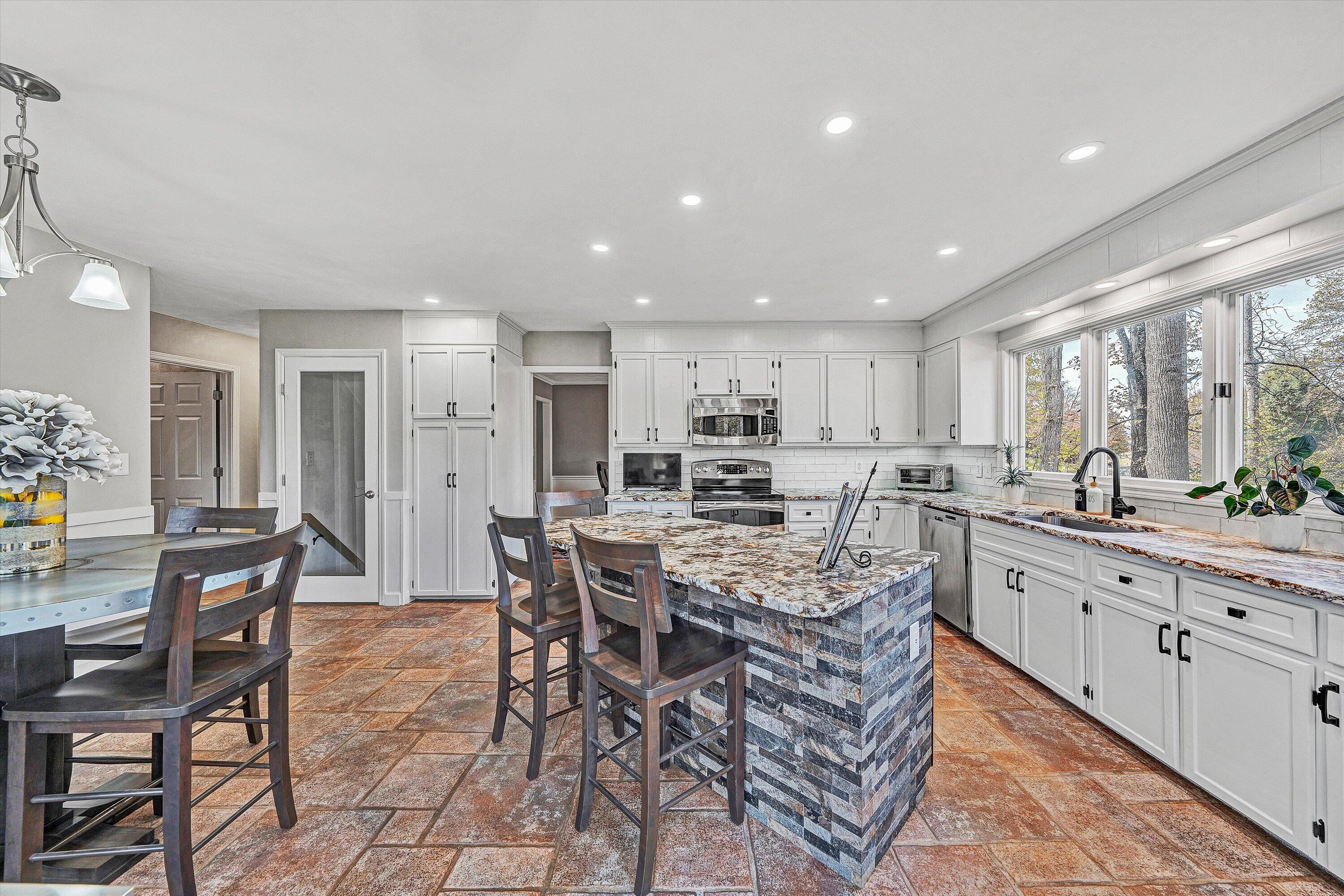 36 York Street Roanoke, VA 24019 - Photo 22 of 90 23-DSC00320