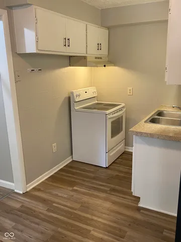 $695 | 210 Whitlock Avenue, Unit B, Crawfordsville, IN 47933