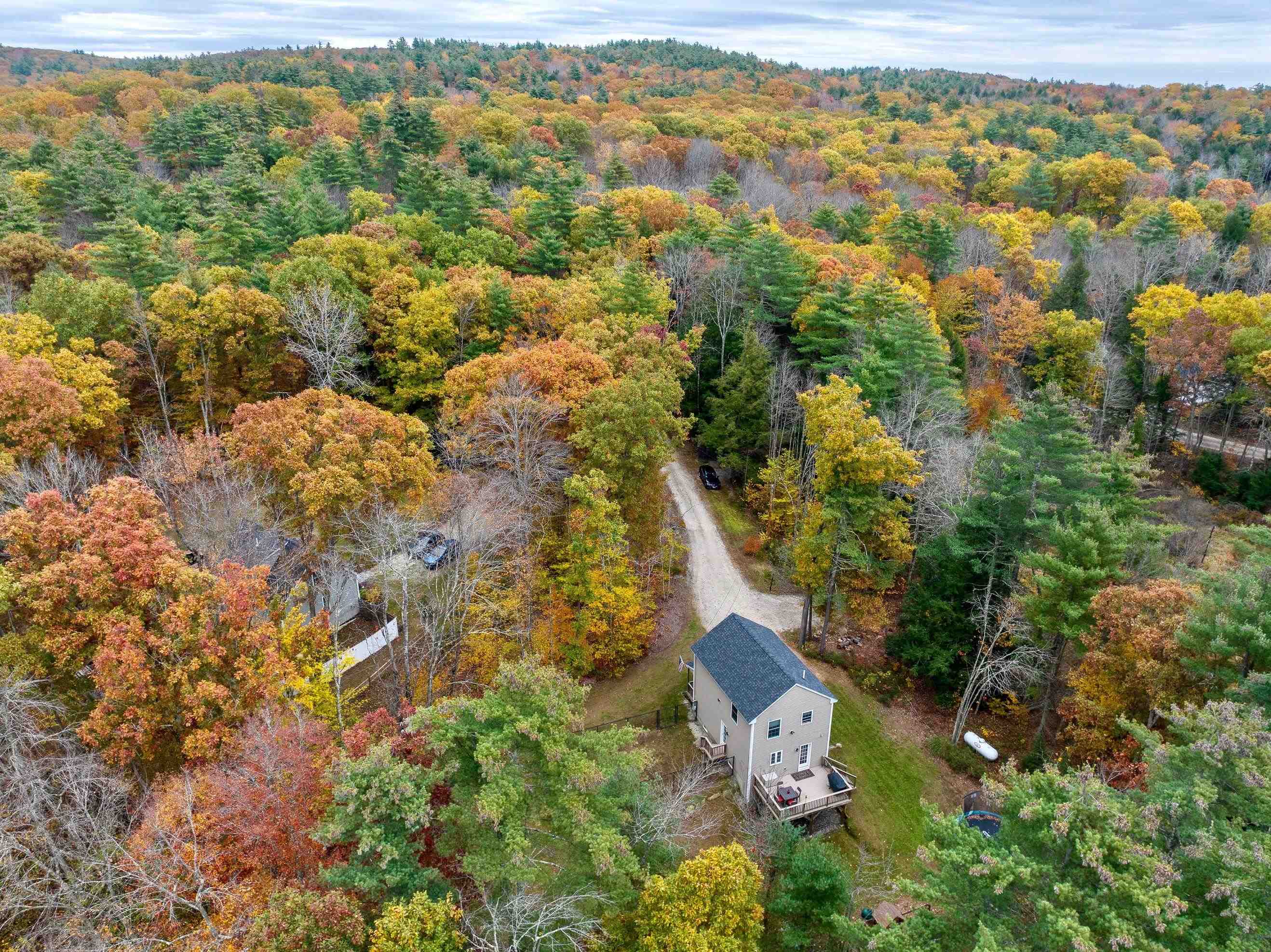 43 Range Road Epsom, NH 03234 - Photo 13 of 38