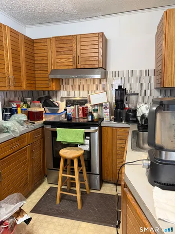 $274,900 | 84 Lafayette Avenue, East Hartford, CT 06118