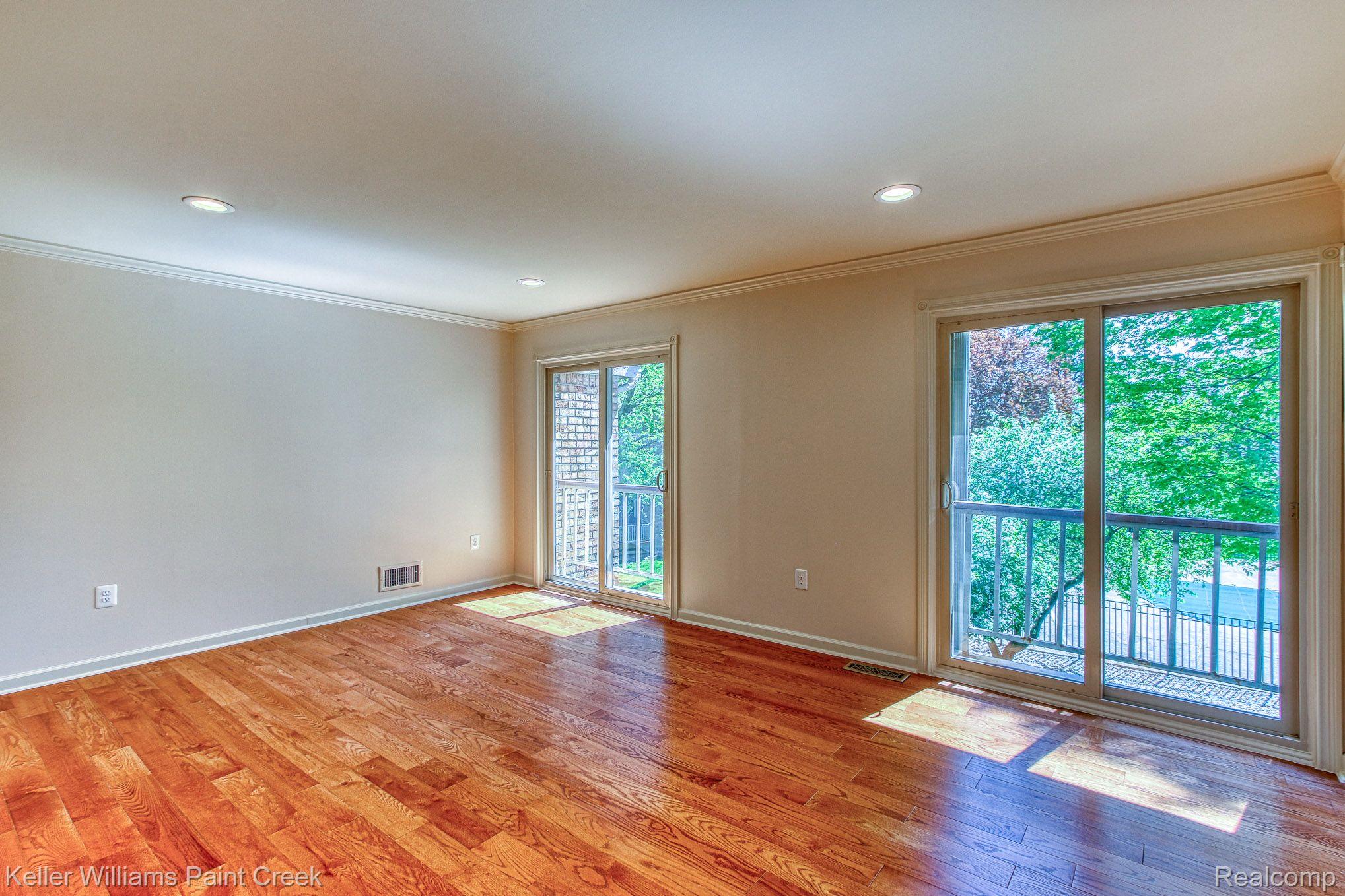 784 Oak Brook Ridge Drive Rochester, MI 48307 - Photo 12 of 23 Gallery Image 12