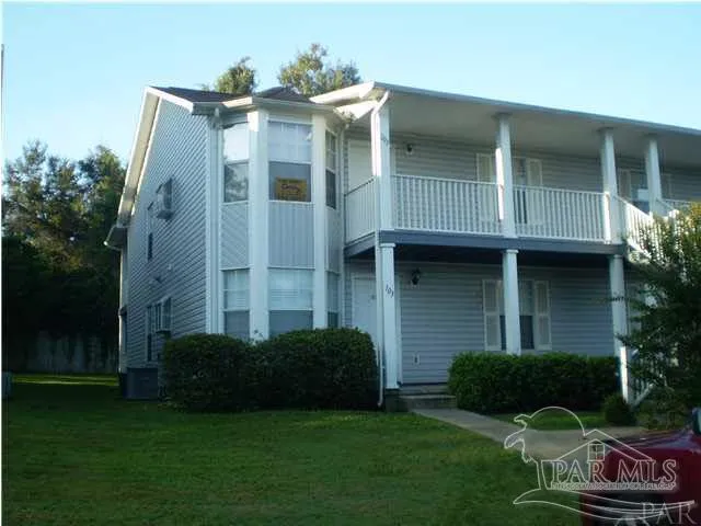 $1,200 | 1500 East Johnson Avenue, Unit 203, Pensacola, FL 32514