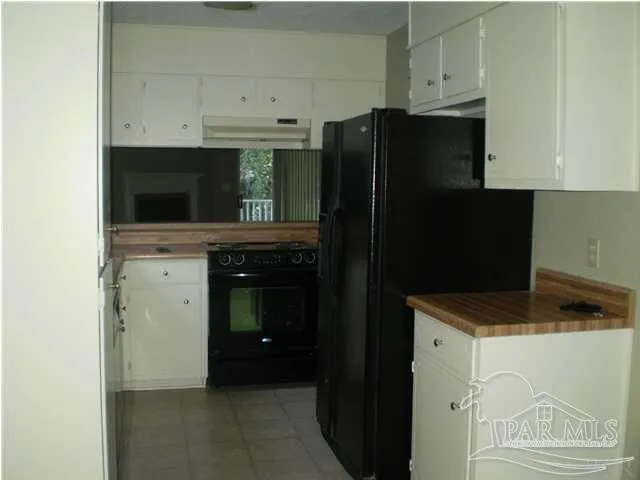 $1,200 | 1500 East Johnson Avenue, Unit 203, Pensacola, FL 32514