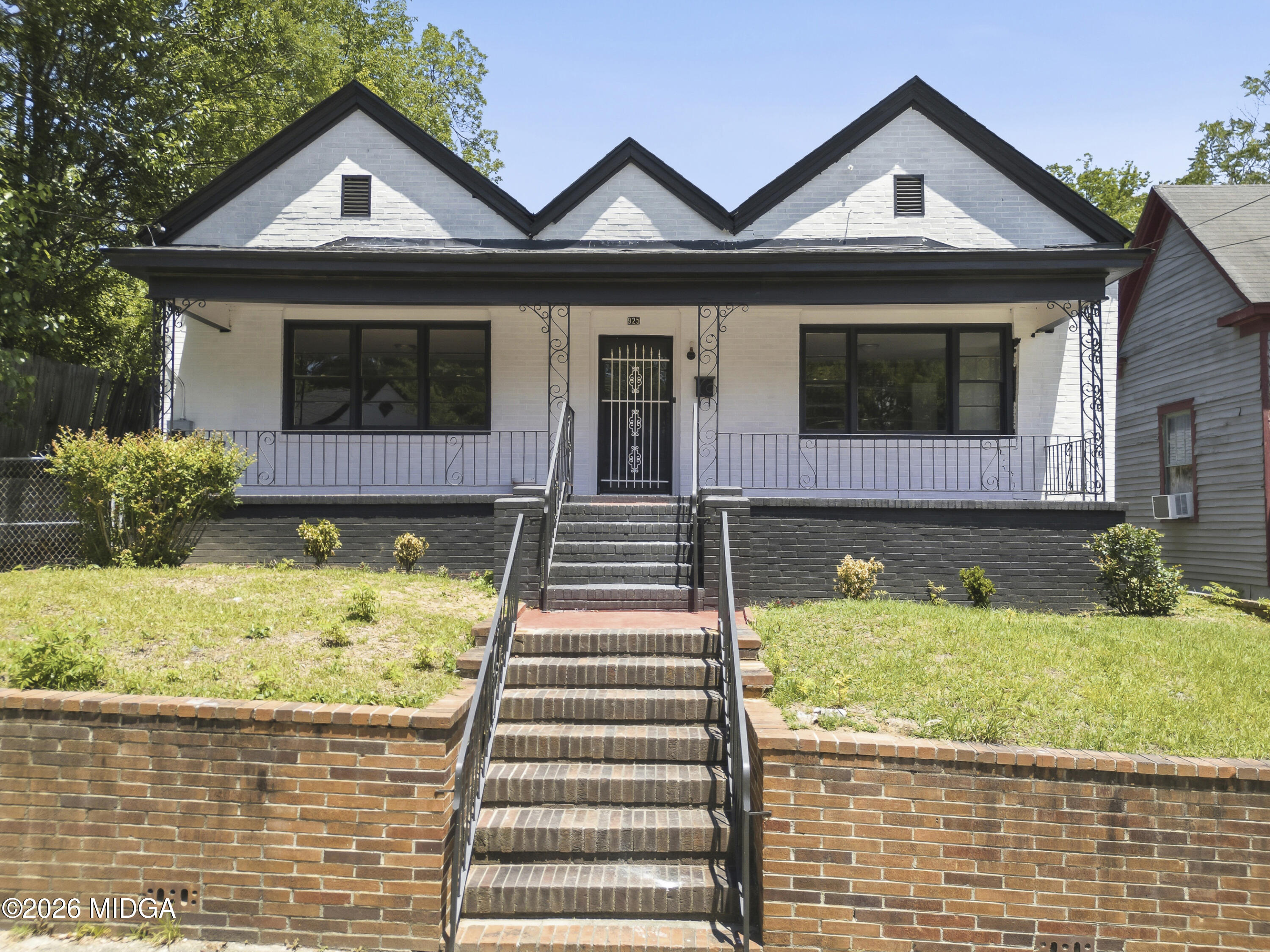 925 Elm St-0755