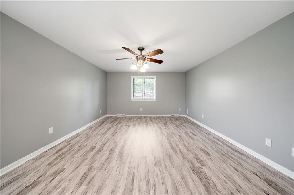 153 Oakwood Road Canonsburg, PA 15317 - Photo 22 of 40