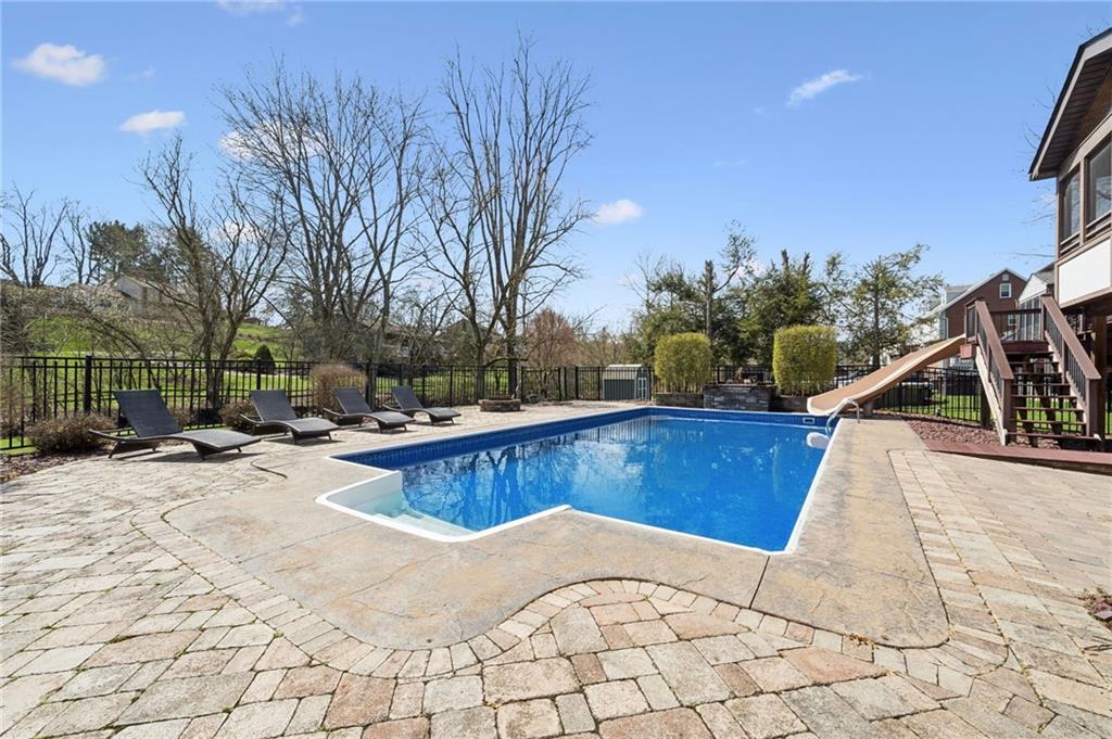 153 Oakwood Road Canonsburg, PA 15317 - Photo 34 of 40