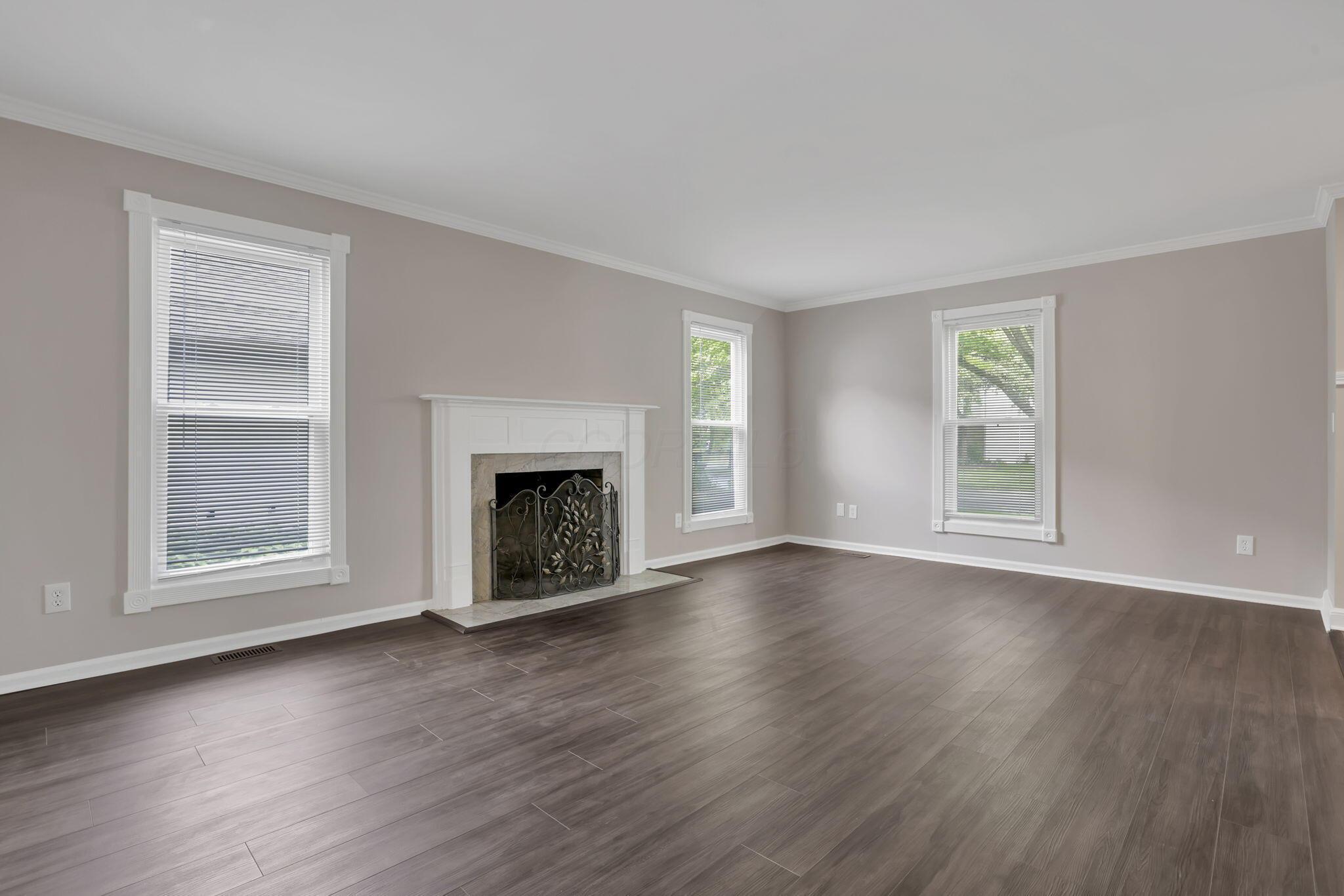7048 Fitzgerald Road Dublin, OH 43017 - Photo 13 of 73 13-web-or-mls-4E7A4511