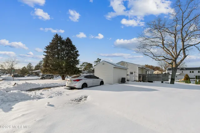 $599,000 | 409 Fern Lane, Brick, NJ 08723