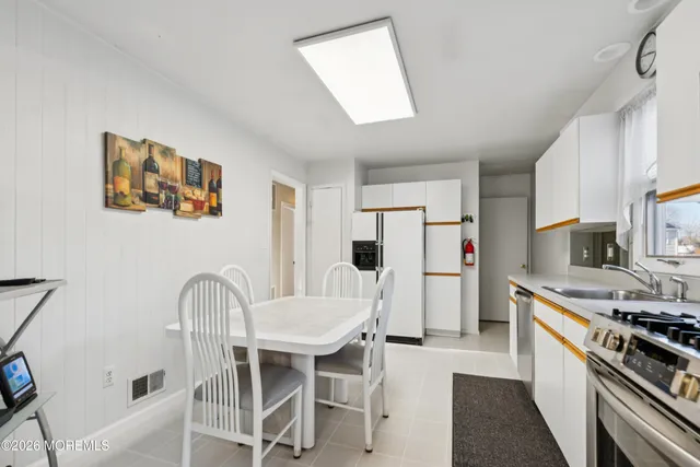 $599,000 | 409 Fern Lane, Brick, NJ 08723