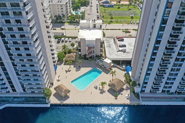 a picture of a living room with furniture