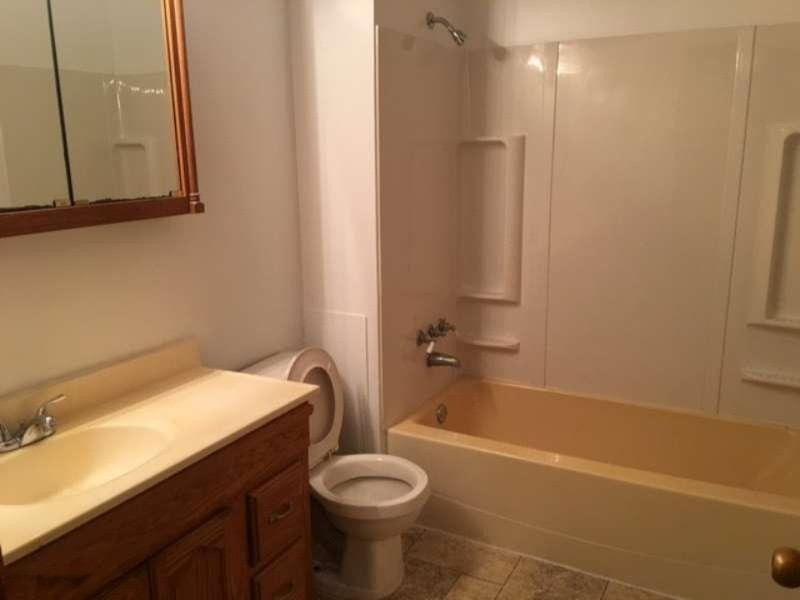 1354 Joslyn Road Muskegon, MI 49445 - Photo 7 of 9 1354 Josilyn Bath