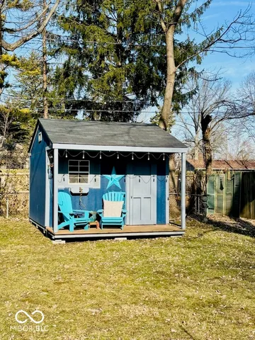 $325,000 | 1102 East Jefferson Street, Franklin, IN 46131