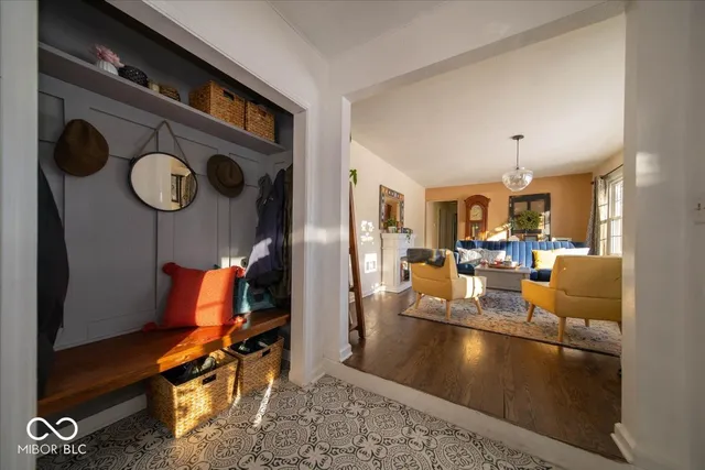 $325,000 | 1102 East Jefferson Street, Franklin, IN 46131