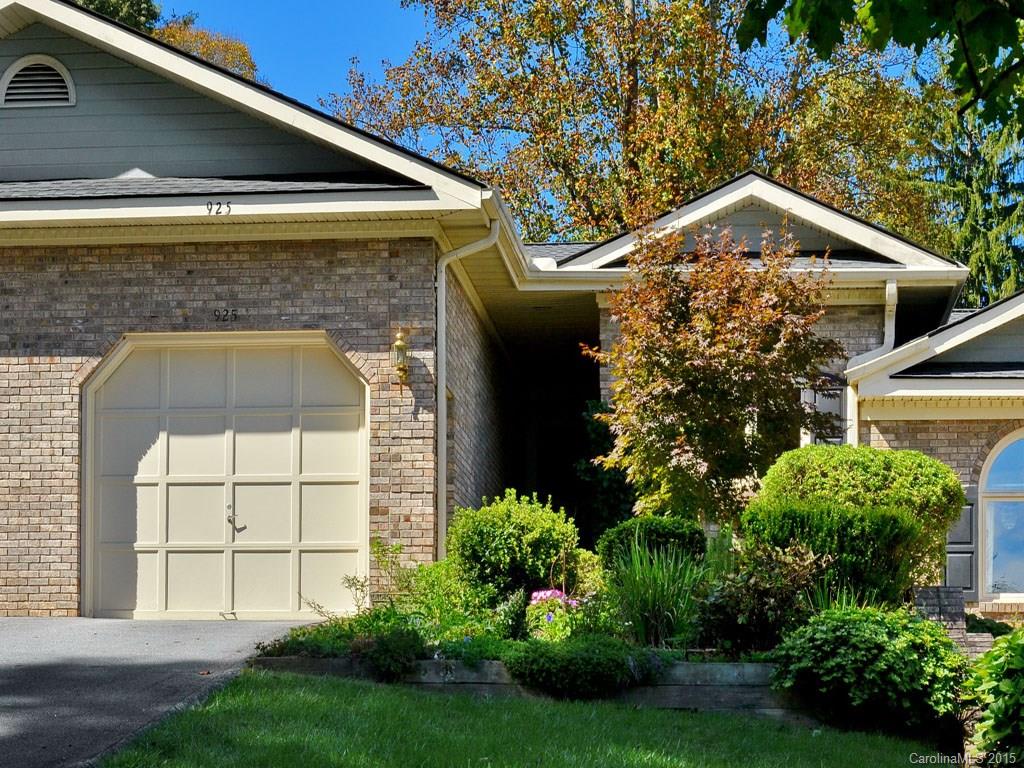 925 Kanuga Road, Unit 925 Hendersonville, NC 28739 - Photo 1 of 14 Gallery Image 1
