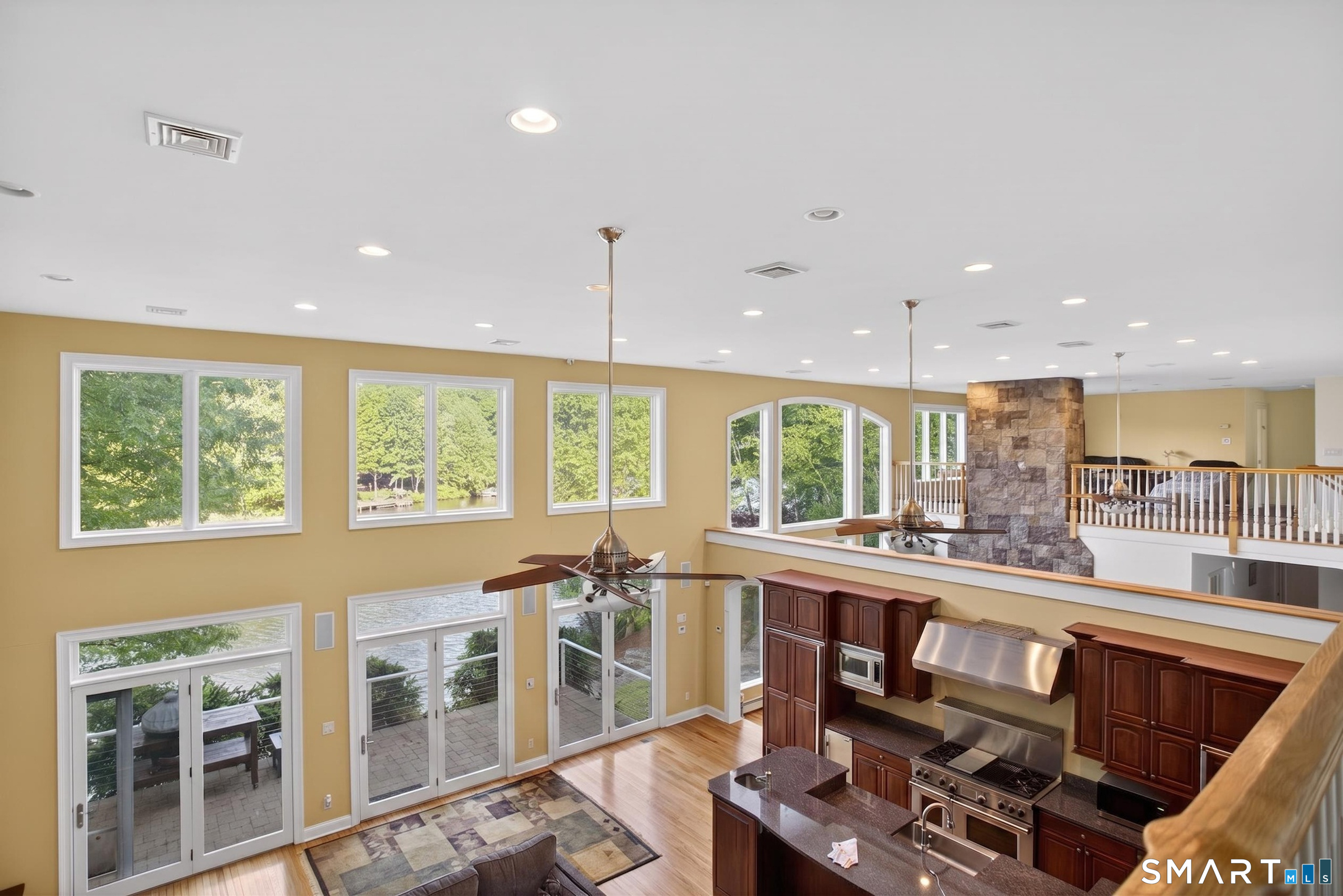 475 Springer Road Fairfield, CT 06824 - Photo 5 of 39
