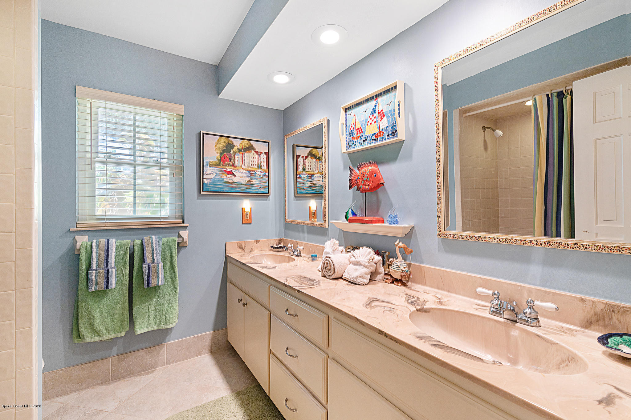 2534 Hamlin Street Northeast Palm Bay, FL 32905 - Photo 20 of 38 Guest bath