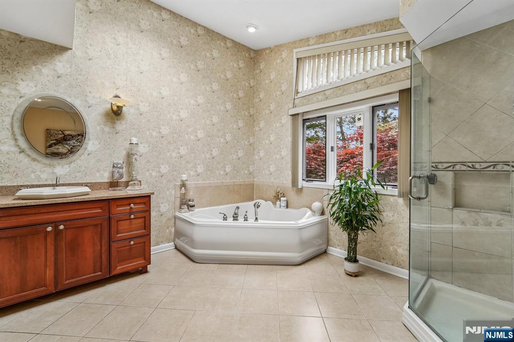 8 Union Hill Road Denville, NJ 07834 - Photo 22 of 50