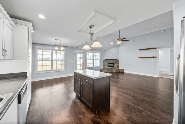 $2,100 | 3753 Windmill Drive, Clarksville, TN 37040
