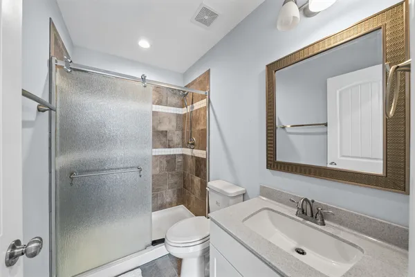 $2,100 | 3753 Windmill Drive, Clarksville, TN 37040