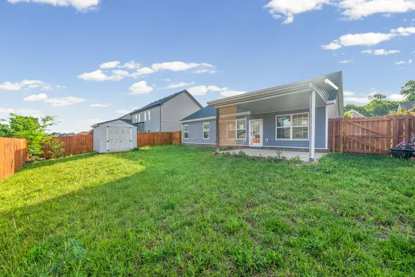 $2,100 | 3753 Windmill Drive, Clarksville, TN 37040