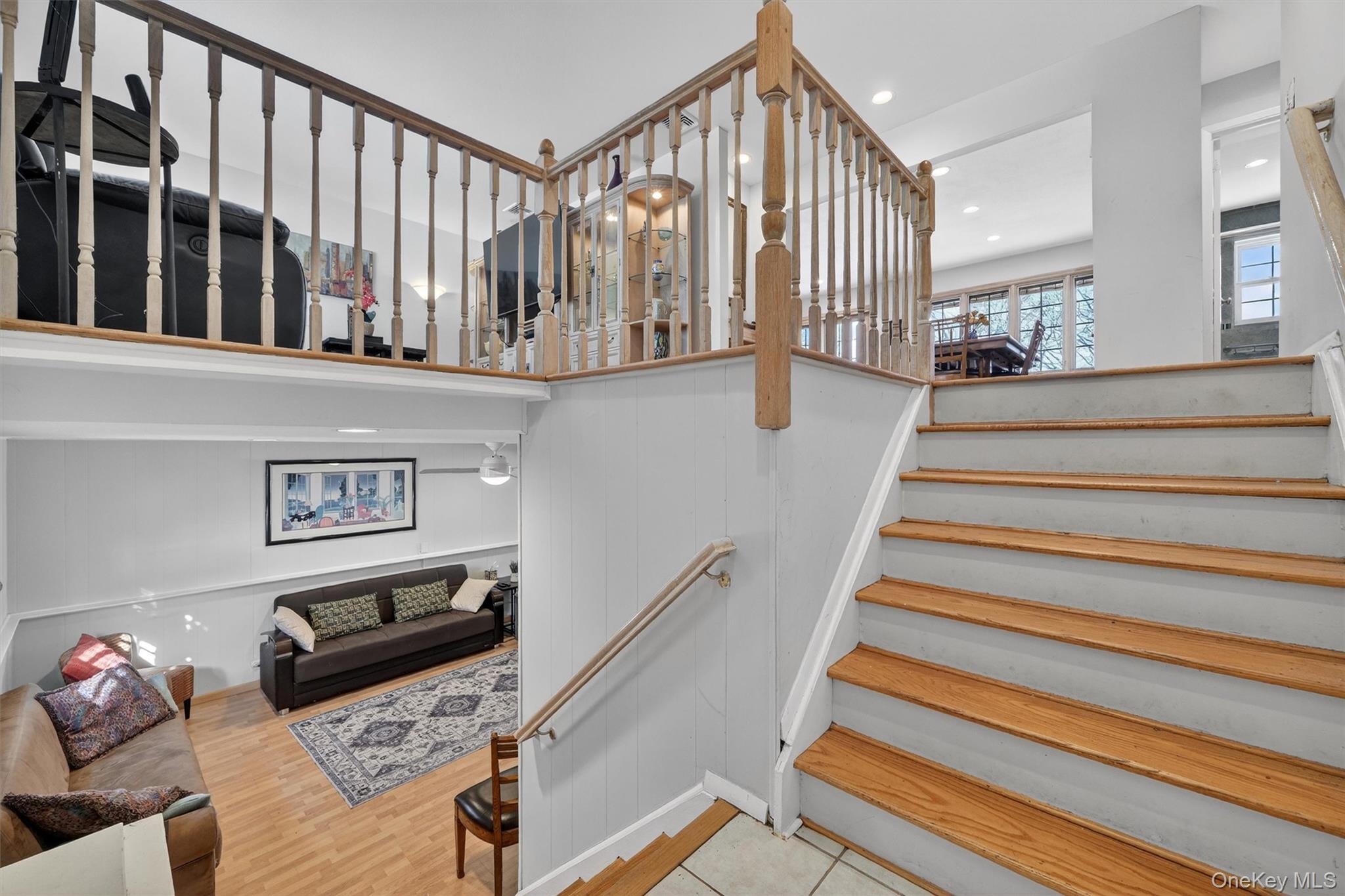 5 Raleigh Drive New City, NY 10956 - Photo 4 of 44 a view of entryway and hall