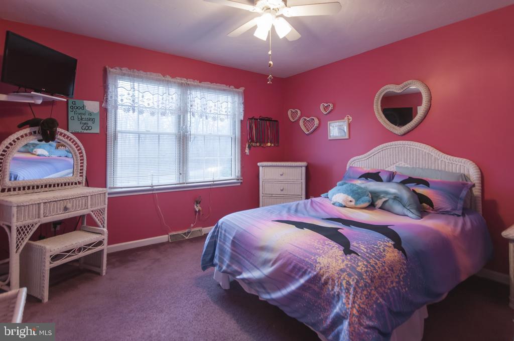 5097 Spring Road York, PA 17406 - Photo 3 of 30 Bedroom 3 also a generous size with carpet