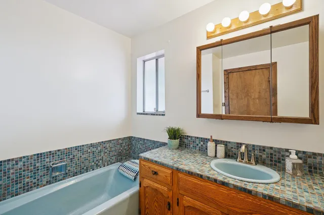 $1,298,000 | 23762 Hutchinson Road, Los Gatos, CA 95033