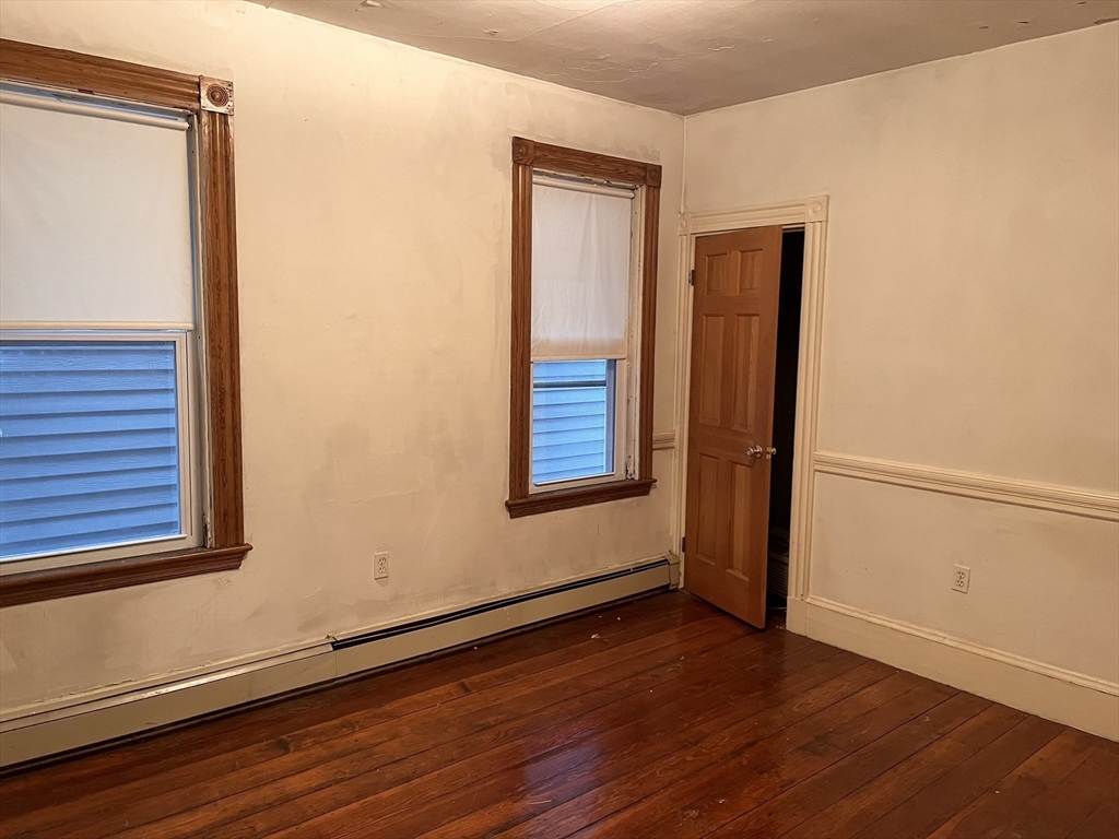 403 East 7th Street, Unit 1 Boston, MA 02127 - Photo 5 of 9