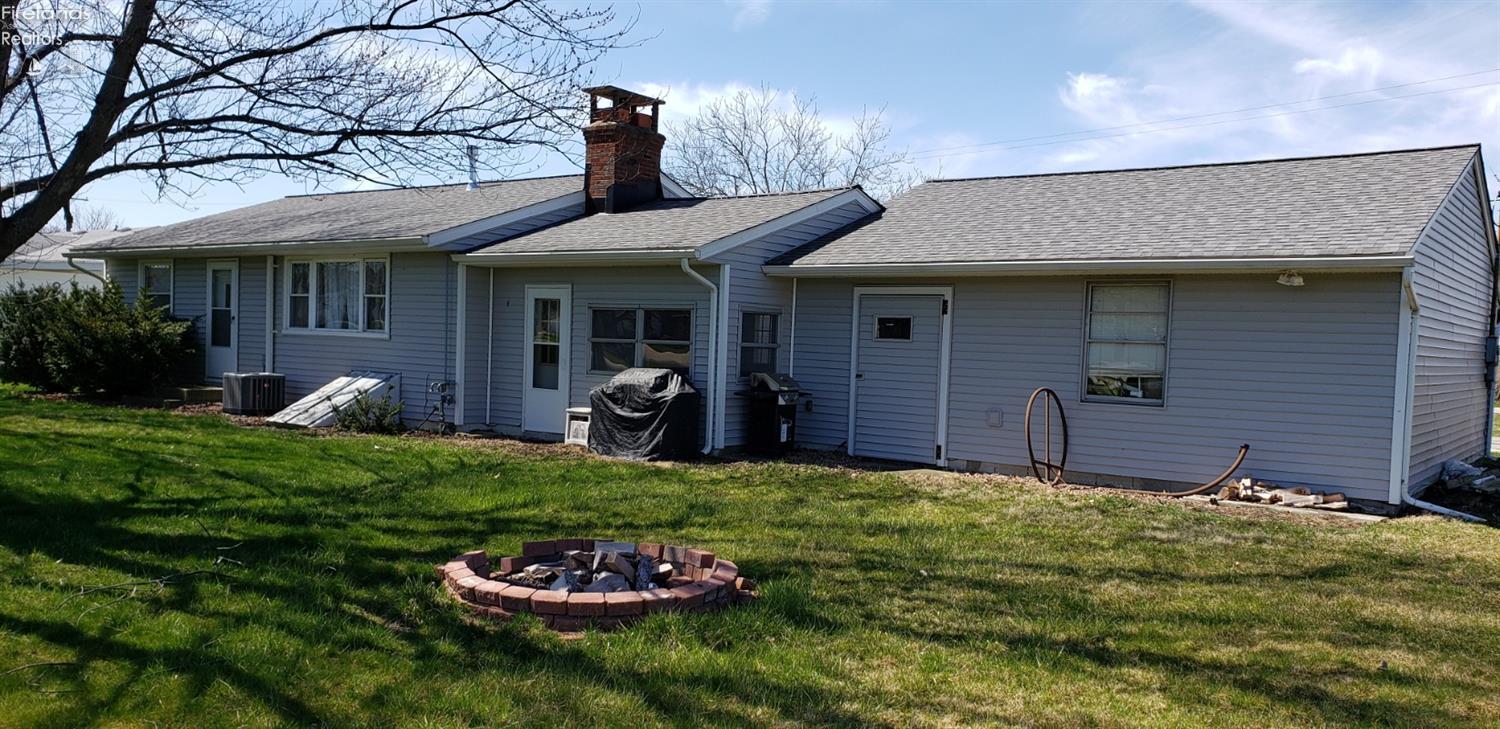 2197 Meter Road Lakeside Marblehead, OH 43440 - Photo 3 of 11 Gallery Image 3