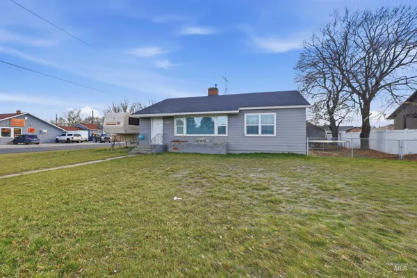 $399,900 | 1644 Addison Avenue East, Twin Falls, ID 83301