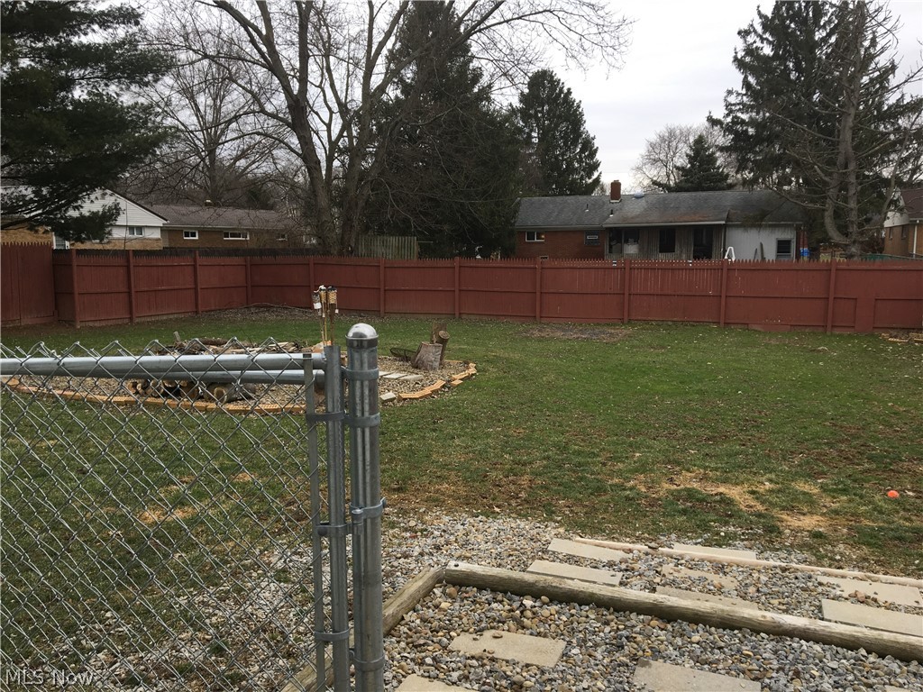 2403 Canfield Road Youngstown, OH 44511 - Photo 13 of 13 Gallery Image 13