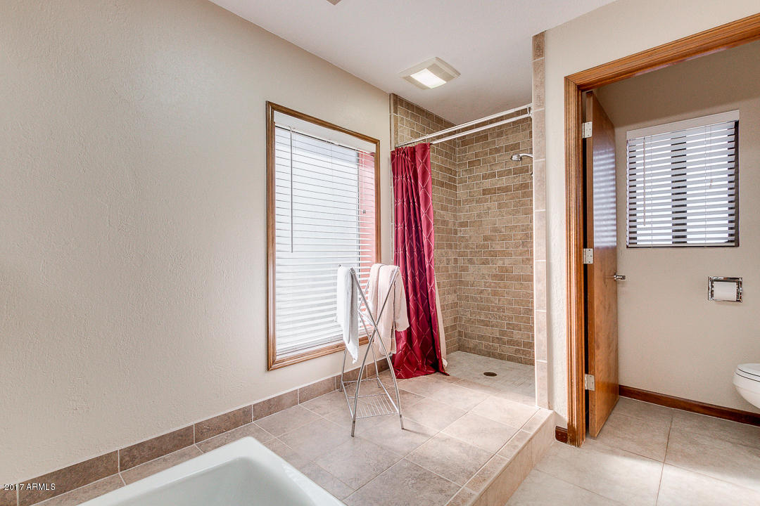 2890 East Ryan Road Gilbert, AZ 85297 - Photo 14 of 27 Tiled shower