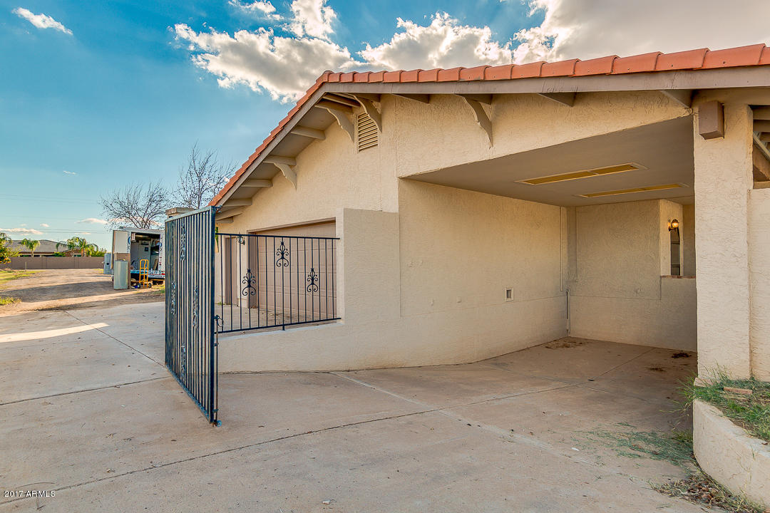 2890 East Ryan Road Gilbert, AZ 85297 - Photo 23 of 27 Covered RV parking