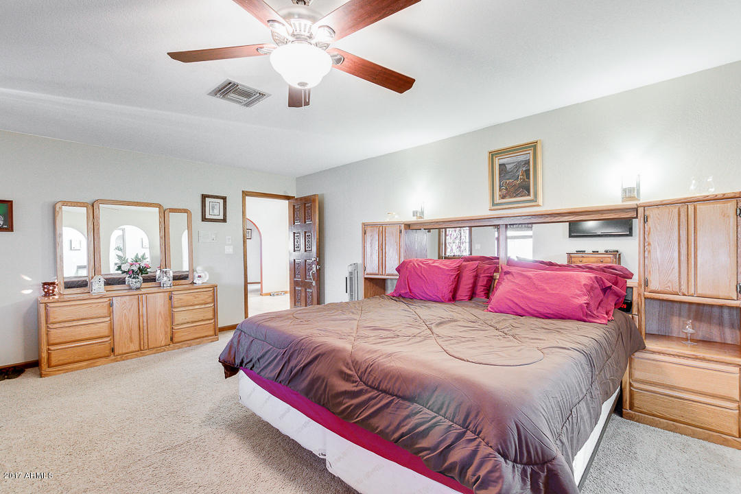 2890 East Ryan Road Gilbert, AZ 85297 - Photo 10 of 27 Master bedroom