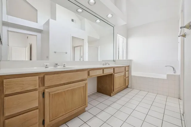 $3,325 | 3283 Braemar Lane, Corona, CA 92882