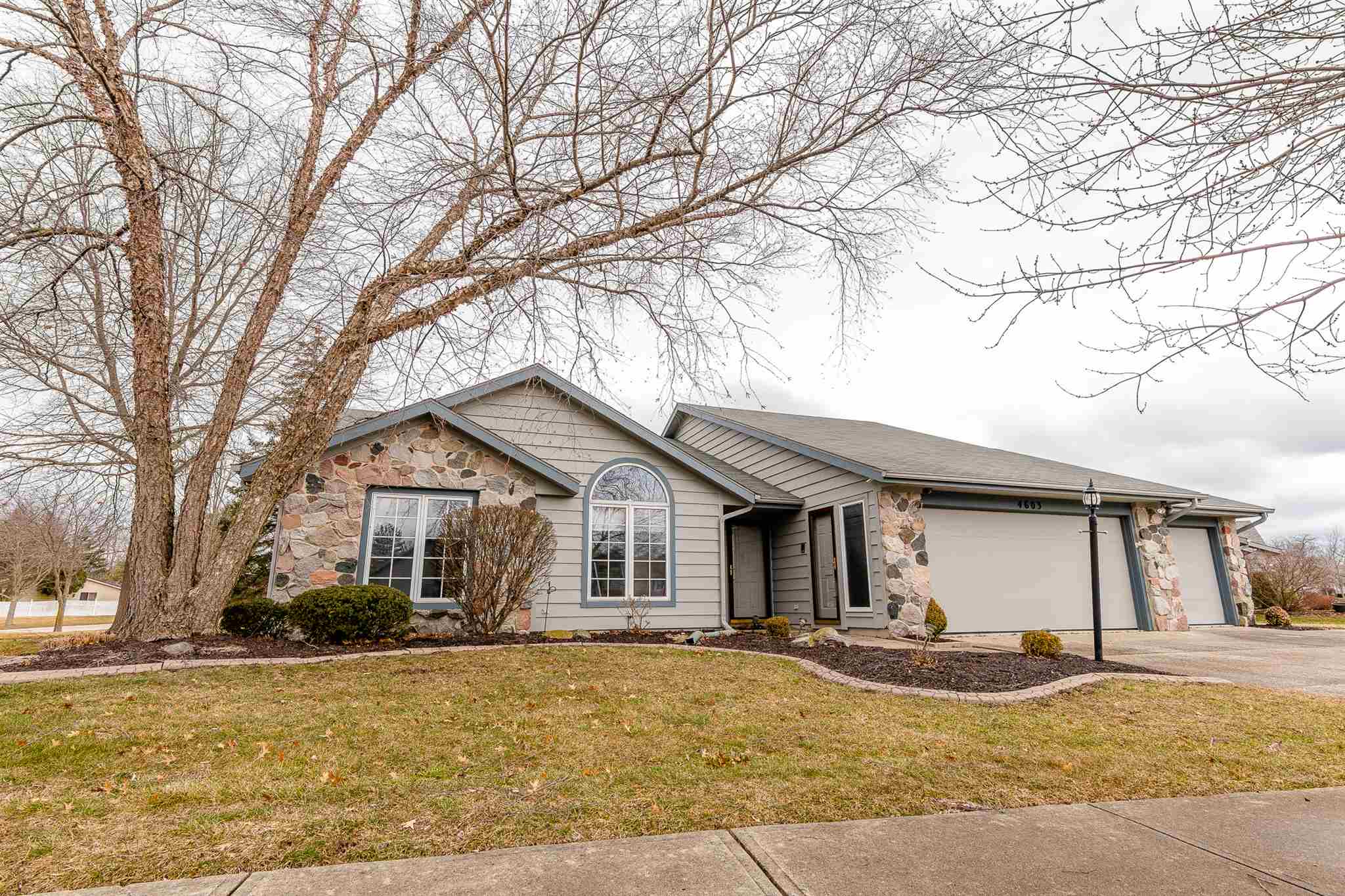 4603 Crystal Ridge Cove Fort Wayne, IN 46835 - Photo 1 of 29