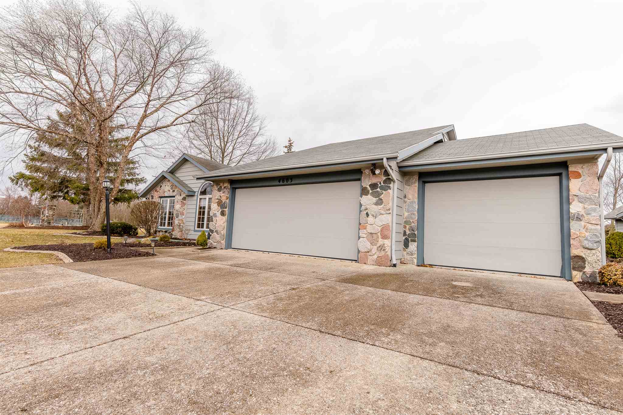 4603 Crystal Ridge Cove Fort Wayne, IN 46835 - Photo 25 of 29