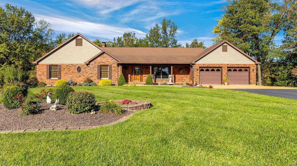 3 Cedar Ridge Waterloo, IL 62298 - Photo 1 of 67