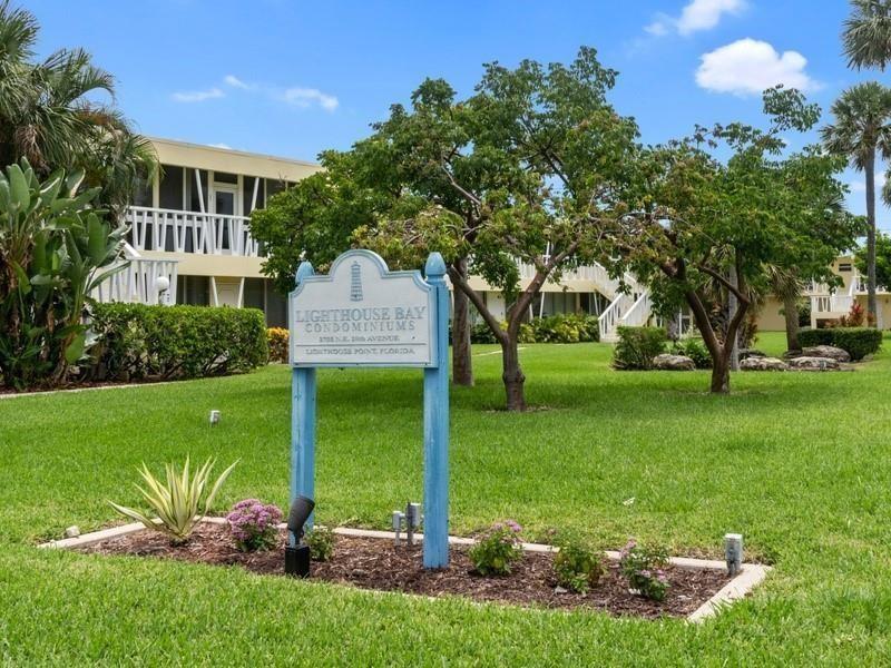 2755 Northeast 28th Avenue, Unit E3 Lighthouse Point, FL 33064 - Photo 18 of 48