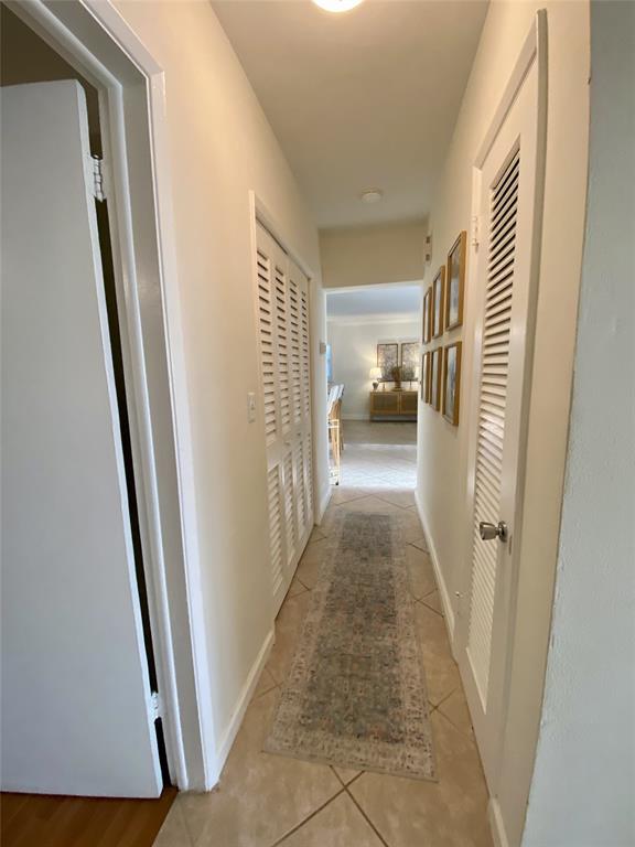 2755 Northeast 28th Avenue, Unit E3 Lighthouse Point, FL 33064 - Photo 7 of 48