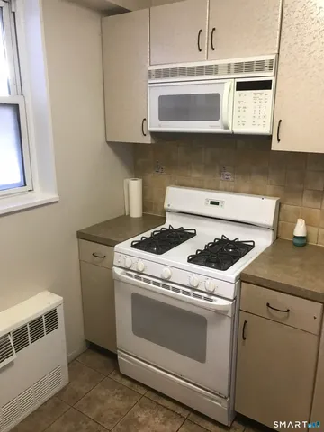 $1,975 | 444 Bedford Street, Unit 3G, Stamford, CT 06901