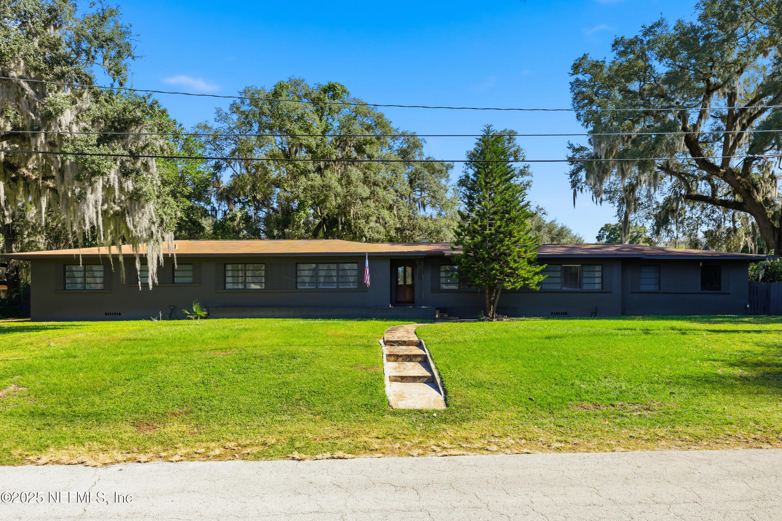 1315 Mayfair Road Jacksonville, FL 32207 - Photo 46 of 48 a view of a house with a yard porch and sitting area