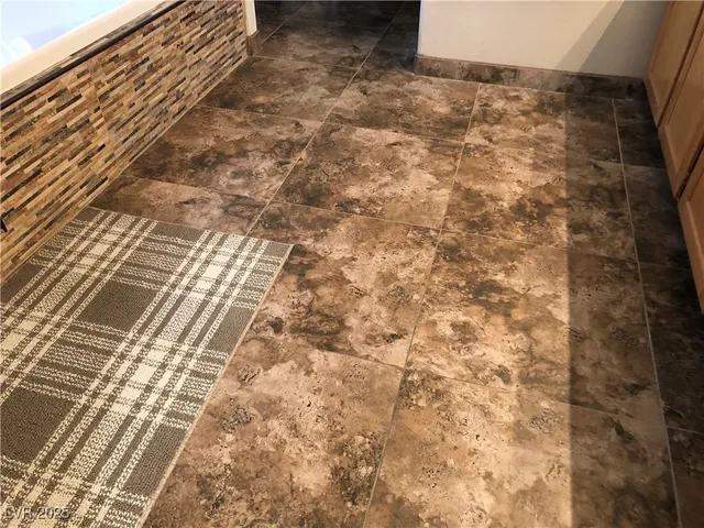 $5,300 | Undisclosed Address, Las Vegas, NV 89129