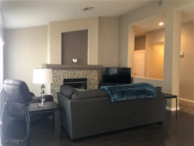 $5,300 | Undisclosed Address, Las Vegas, NV 89129