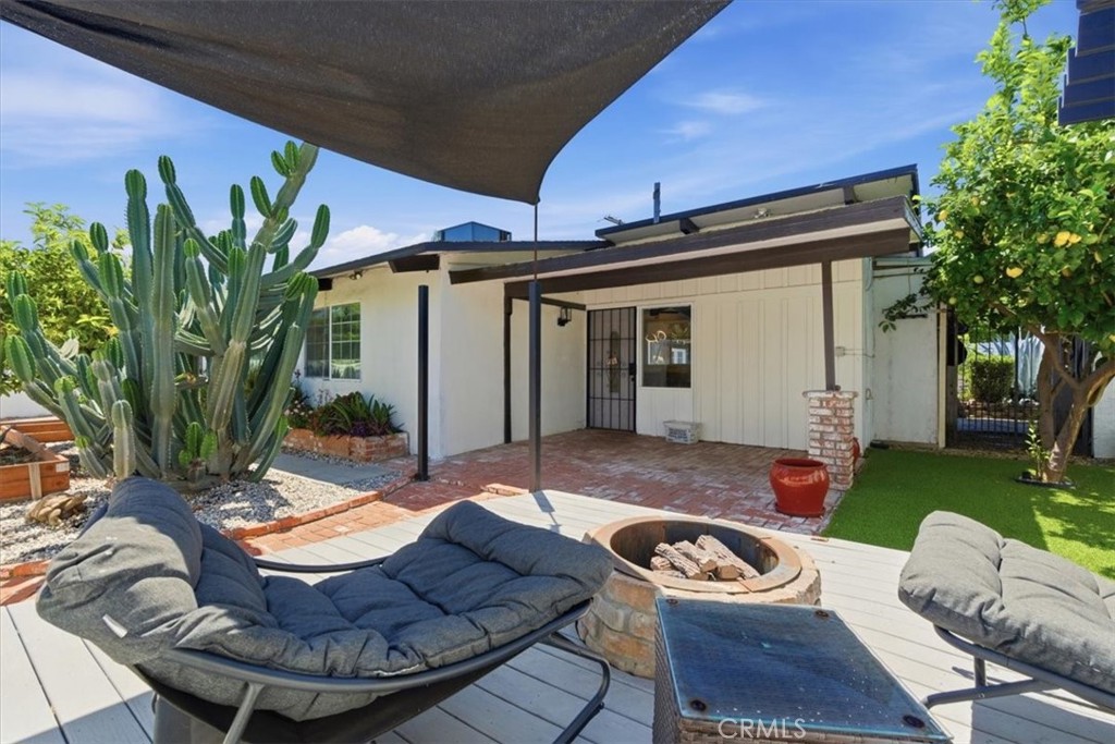 7959 Bothwell Road Reseda, CA 91335 - Photo 5 of 59