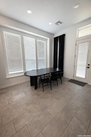 $2,925 | 10134 Mitra Way, San Antonio, TX 78224